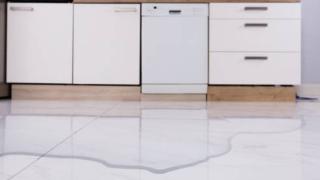 Khắc phục máy rửa bát Electrolux không thoát nước tại nhà